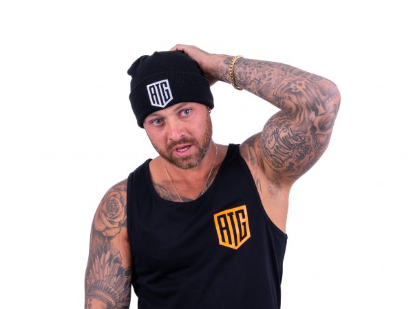 Shield Cuff beanie black